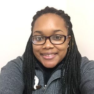 Meet your Posher, Tia